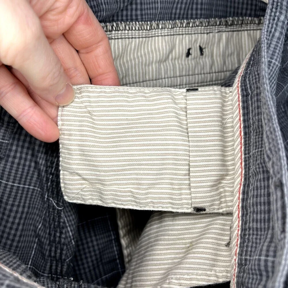 The North Face Mens Shorts 38 Grey Plaid Reflective Flat Front Button Fly Casual